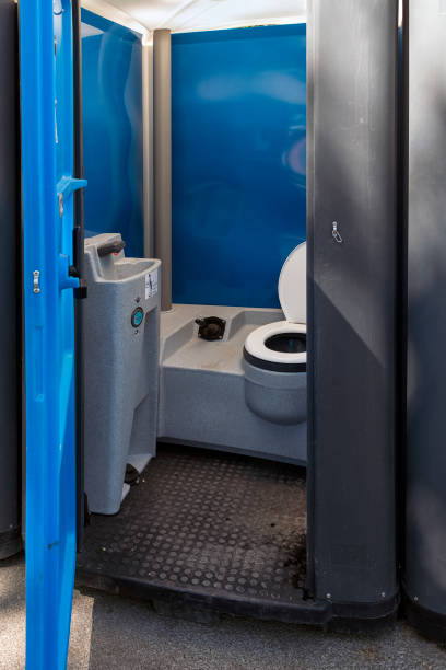 Best Luxury portable toilet rental  in Santa Anna, TX