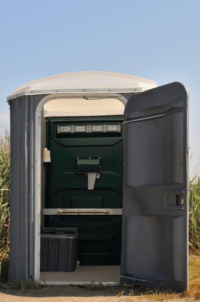 Best Portable restroom trailer rental  in Santa Anna, TX